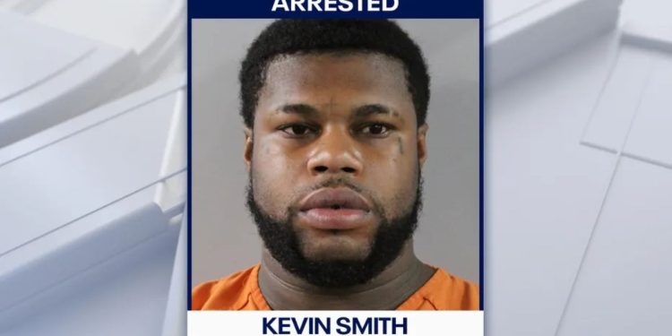 Armed convicted felon tells Winter Haven police he was requested to hold the drugs they discovered on him: WHPD