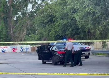 Man Shot To Death In Tampa And Search On For Shooter