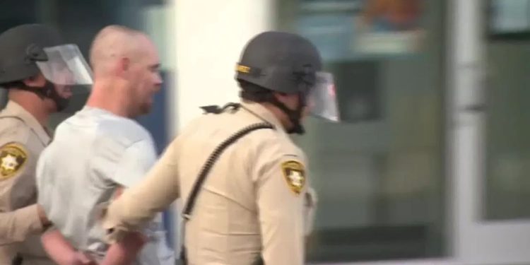 Man detained for assault at Las Vegas ‘No Kings’ protest claims self-defense