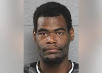 Police: Chicago Man Arrested After Attacking Woman During Robbery Attempt
