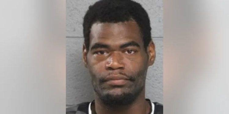 Police: Chicago Man Arrested After Attacking Woman During Robbery Attempt