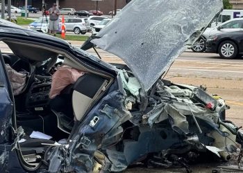 2 People Taken To Hospital After Collision On Westbound Kimberly Road