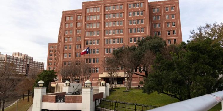 32-year-old Man Dies Following Altercation With Jail Authorities While On His Way Out Of Harris County Jail