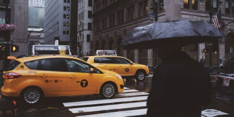 New York Prepares For Shift To Thunderstorms And Showers Beginning Monday After Sunny Weekend