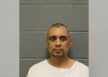 Man sentenced to 15 years in prison for hiding in USPS worker’s truck and attacking her in Little Village