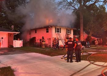 2 People Dead In South Toledo House Fire And Firefighter Injured