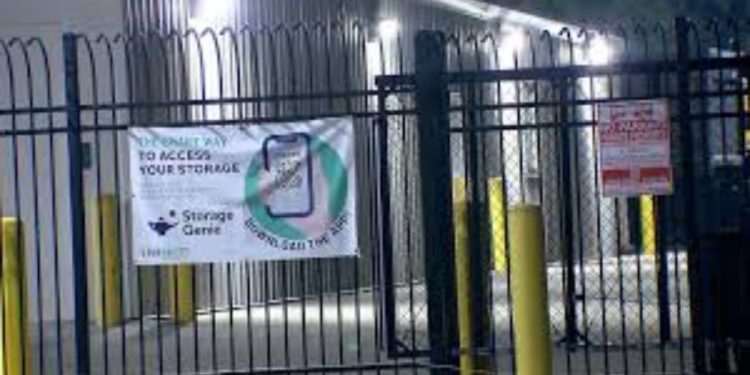 6 Children Found Locked In Milwaukee Storage Unit; 2 Adults Taken Into Custody