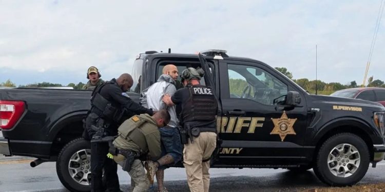 Cass County deputies, KCPD and US Marshals apprehend homicide suspect in Pleasant Hill