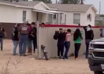 Federal immigration agents detains 35 people in alleged human trafficking raid in Chaparral