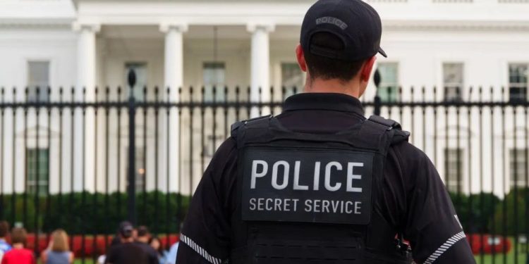 Man Taken Into Custody For Allegedly Pointing Laser At Marine One Helicopter Carrying President Trump Near White House