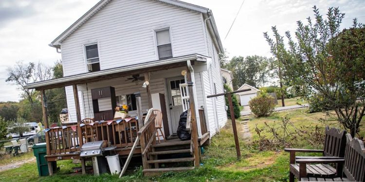 Pennsylvania Mother Detained After Police Make Horrifying Discovery In Closet