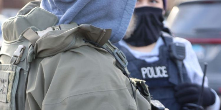 U.S. Marshals Locate Missing Girl with Illegal Aliens in Chicago-Area Hotel