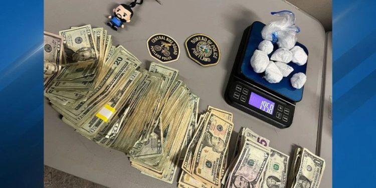 Portland Police and FBI make 5 apprehend and seize hundreds of grams of fentanyl in drug operation