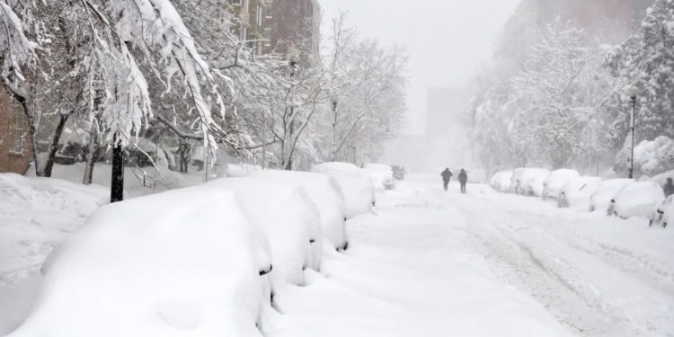 Winter Storm Warning Issued For 4 States As Up To 10 Inches Of Snow Anticipated, Including in NYC