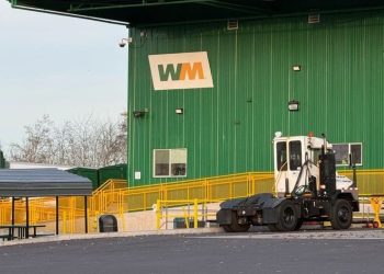 2 Men Found Dead At North Portland Recycling Center, Homicide Detectives Probe