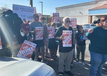 2 undocumented immigrants apprehended by ICE outside Phoenix Home Depot