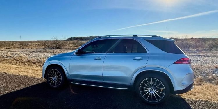 Lawyer Taken Into Custody After Allegedly Driving 120 MPH in 70 Zone on Far West Texas Highway