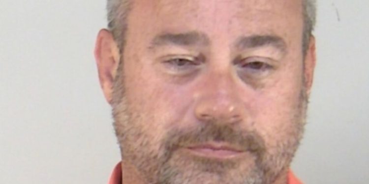 Leesburg man apprehended after bar brawl sends woman to hospital