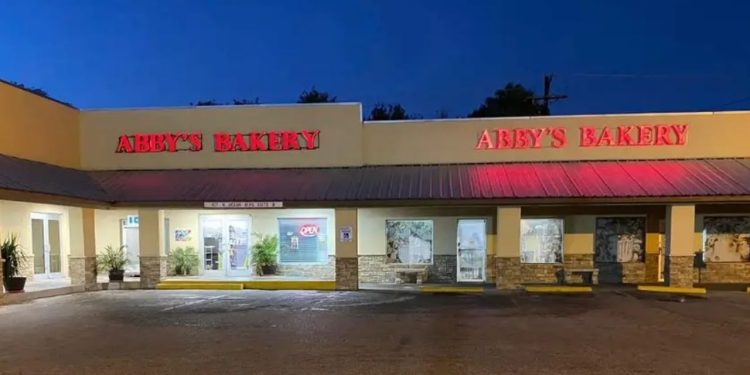 Texas Bakery Owners Sentenced To Prison For Harboring Undocumented Workers