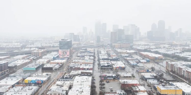 Winter Storm Warning Issued as Snow and Ice Hit Texas