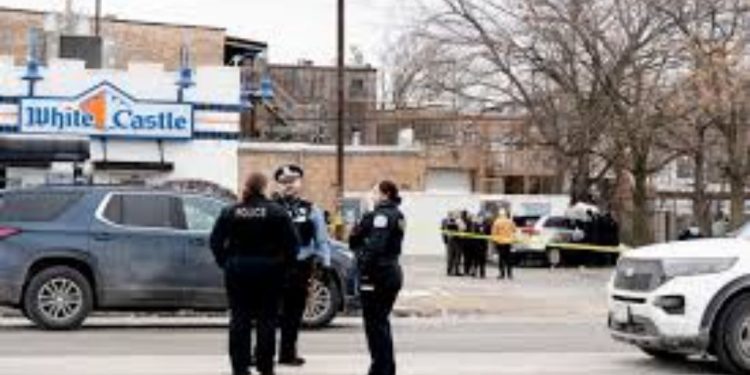 3 people shot, 2 fatally, at Near West Side White Castle