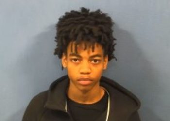 Chicago Teenager Charged With Possessing Machine Gun
