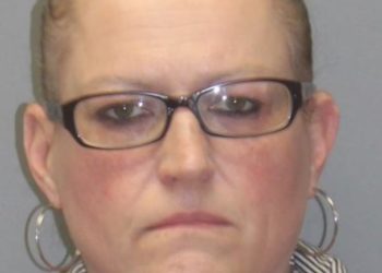 Police: Wig-wearing woman with fake ID tries to withdraw money from victim’s bank account