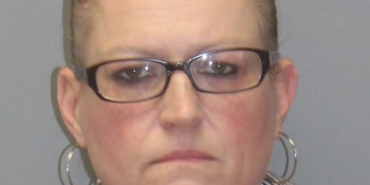 Police: Wig-wearing woman with fake ID tries to withdraw money from victim’s bank account