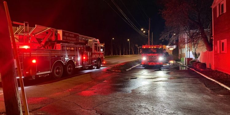 1 Dead And 2 Injured In Rural Ohio Semi Crash