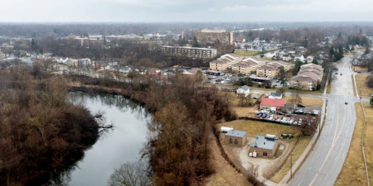 13-year-old boy dies after jumping off Ypsilanti bridge