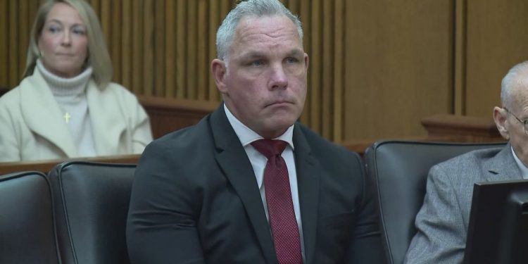 Avon man who owns Cleveland Custom Homes sentenced for fraud