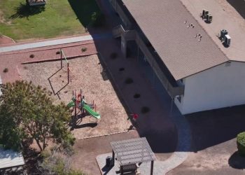 Federal Agents Thwart Human Smuggling Operation In North Phoenix And Discover 19 People In Home