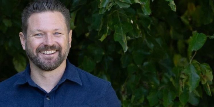 Ohio Congressional candidate taken into custody during Grove City ‘No Kings’ Protest