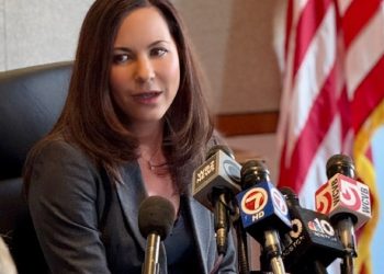 Six Dominican nationals living in Massachusetts, three others, accused of using stolen identities to fraudulently obtain nearly $1M in government benefits