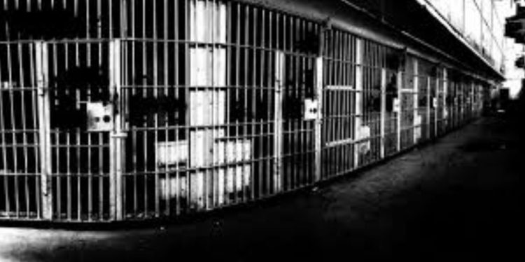 5 inmates hospitalized after incident at Mississippi prison
