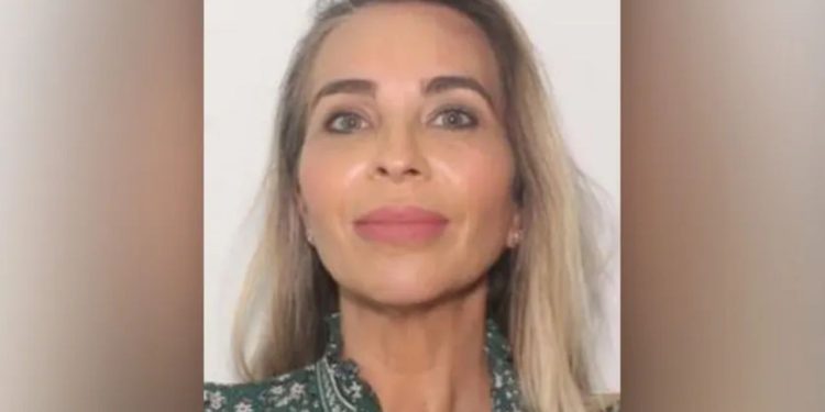 Florida woman accused of stealing hundreds of thousands from HOAs for plastic surgery, lavish trips