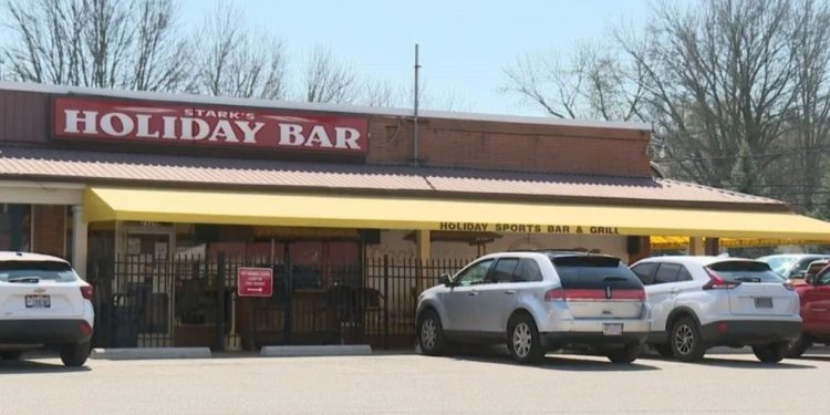 Gambling machines and money seized from local bar