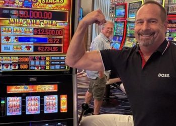 Man wins $340,000 jackpot at Hard Rock Casino Tejon