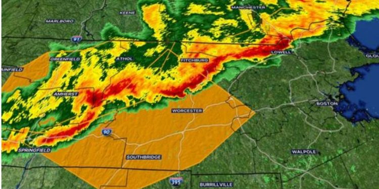 Severe Weather Alert: Thunderstorm Warning Issued in Massachusetts