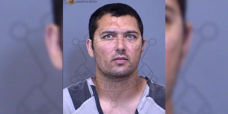 Suspect apprehended after body found inside trunk in Phoenix