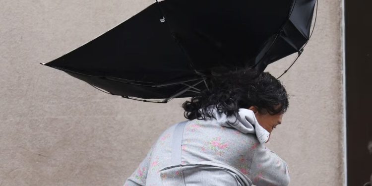 U.S. Issues ‘Warning’ For Three States As 80 MPH Winds Approach